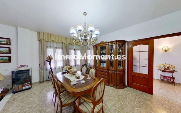 Revente - Villa individuelle - Intérieur                       - Churriana