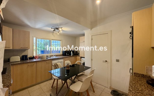 Reventa - Villa independiente - Marbella - Nueva Andalucía