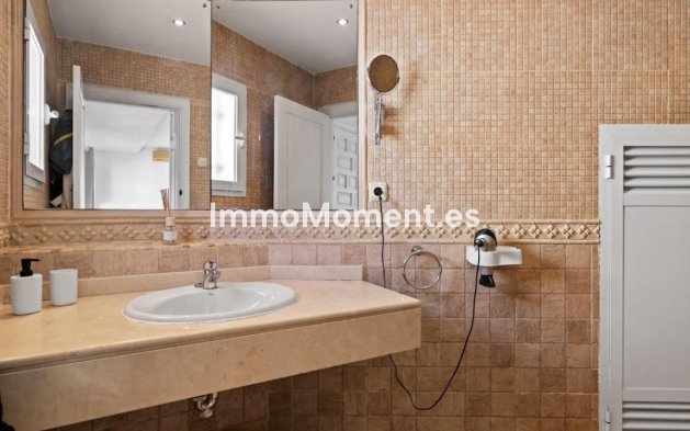 Reventa - Villa independiente - Marbella - Nueva Andalucía