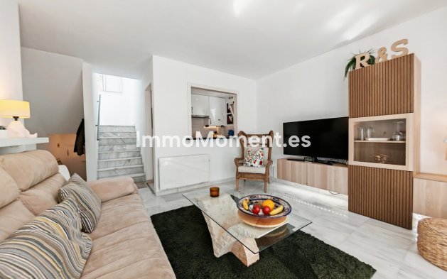 Resale - Apartment - Marbella - Costabella