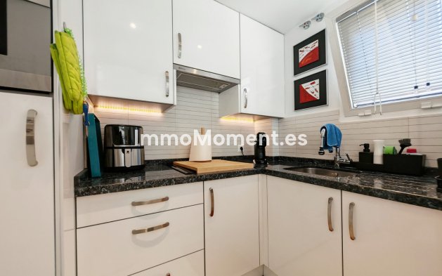 Resale - Apartment - Marbella - Costabella