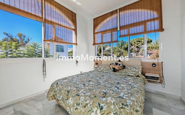 Resale - Apartment - Marbella - Costabella