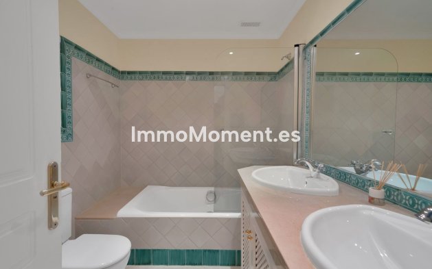 Resale - Townhouse - Benahavís - Benahavís Centro
