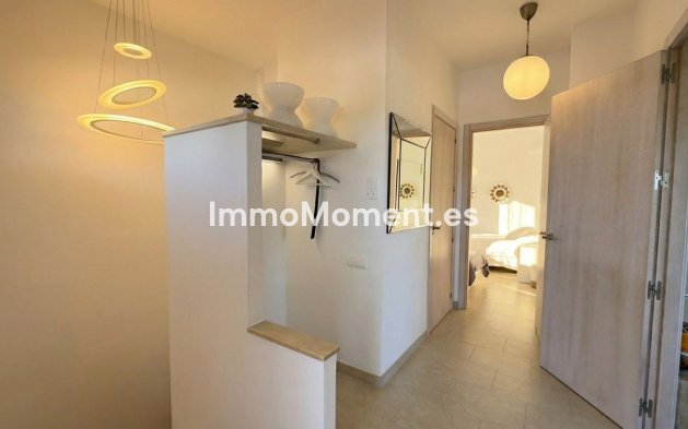 Reventa - Villa independiente - Interior  - Guaro
