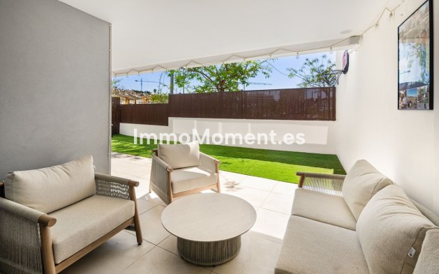 Resale - Apartment - Estepona - Estepona Centro