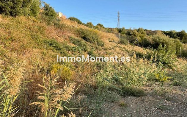 Resale - Plot - Estepona - Estepona Centro