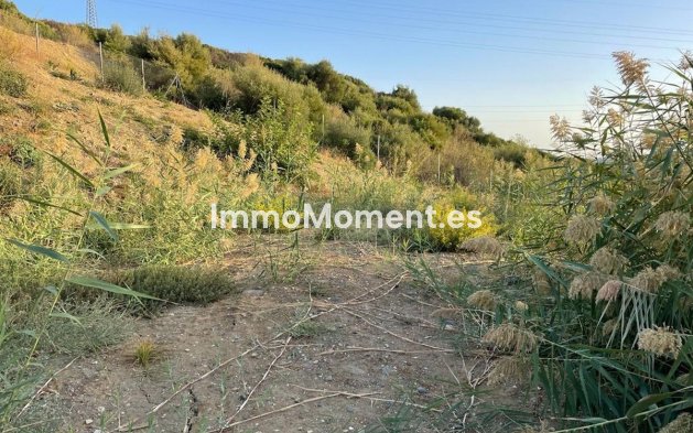 Resale - Plot - Estepona - Estepona Centro
