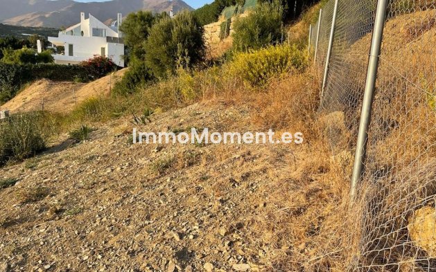 Resale - Plot - Estepona - Estepona Centro