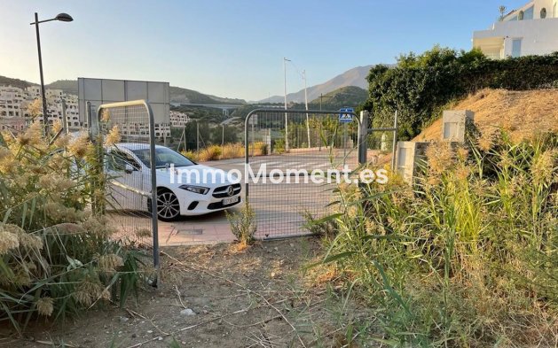 Resale - Plot - Estepona - Estepona Centro