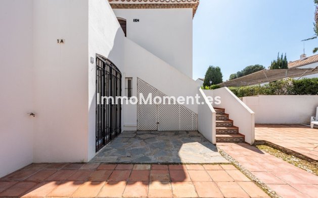 Reventa - Apartamento - Estepona  - Benamara
