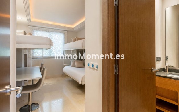 Reventa - Apartamento - Benahavís - Benahavís Centro