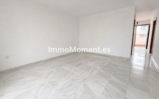 Resale - Apartment - Benalmadena - Benalmadena Centro