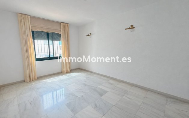 Resale - Apartment - Benalmadena - Benalmadena Centro