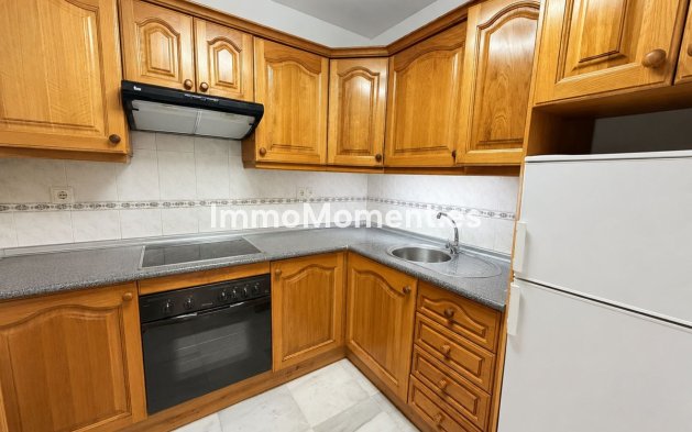 Resale - Apartment - Benalmadena - Benalmadena Centro