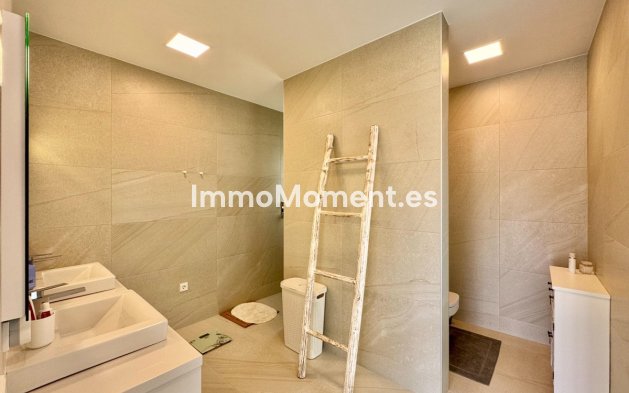 Resale - Detached villa - Orihuela - Las Colinas Golf