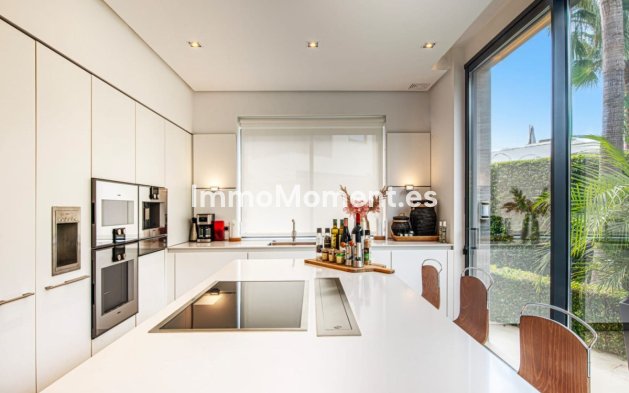 Resale - Detached villa - Marbella - The Golden Mile