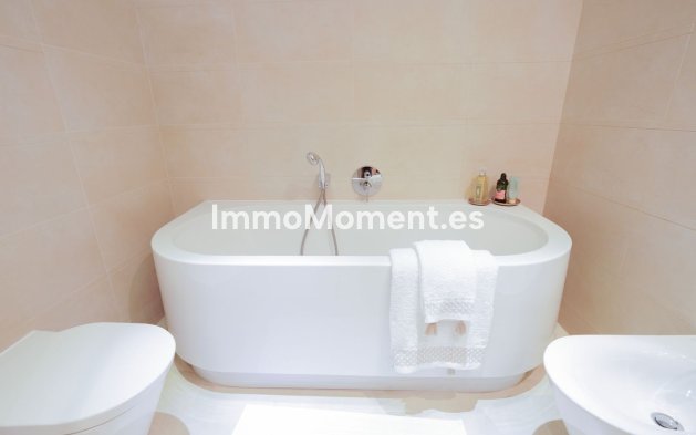 Reventa - Apartamento - Marbella - Altos de los Monteros