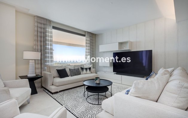 Resale - Apartment - Benahavís - La Quinta