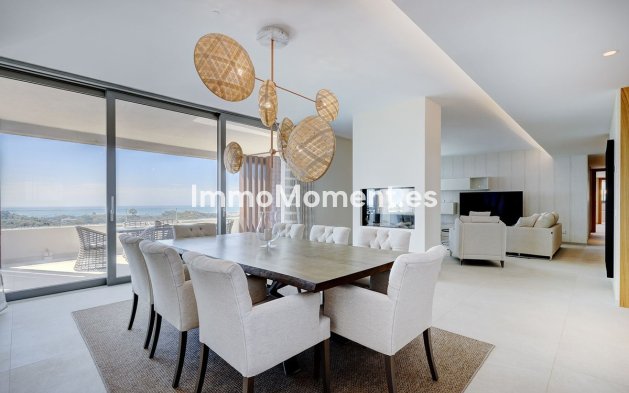 Resale - Apartment - Benahavís - La Quinta