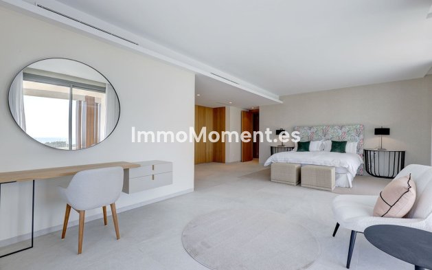 Resale - Apartment - Benahavís - La Quinta