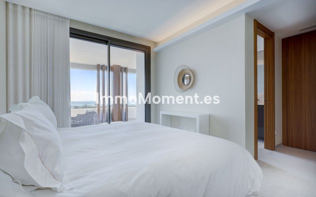 Resale - Apartment - Benahavís - La Quinta