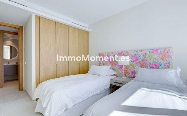 Resale - Apartment - Benahavís - La Quinta
