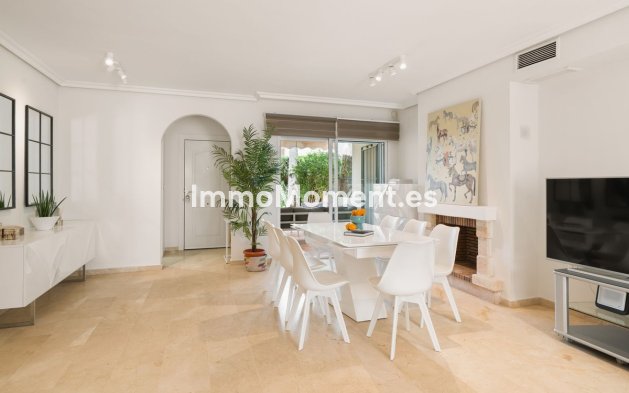 Resale - Townhouse - Marbella - Costabella