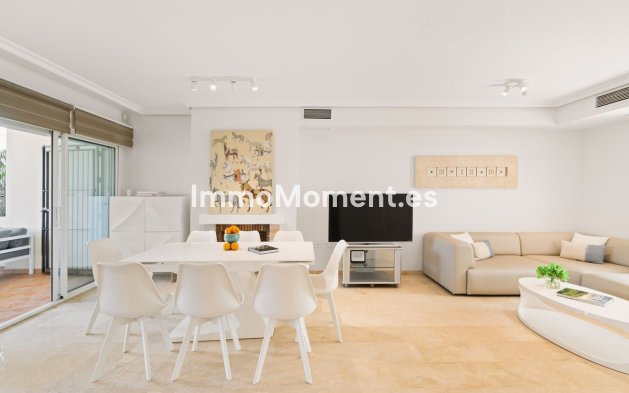 Resale - Townhouse - Marbella - Costabella
