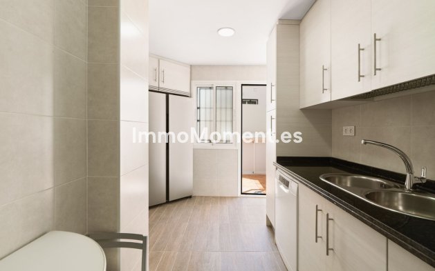 Resale - Townhouse - Marbella - Costabella