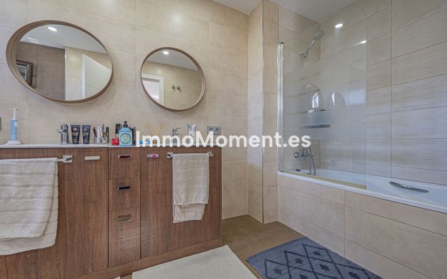 Revente - Maison mitoyenne - Estepona  - Atalaya