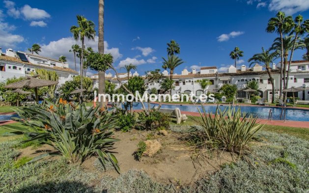 Revente - Maison mitoyenne - Estepona  - Atalaya