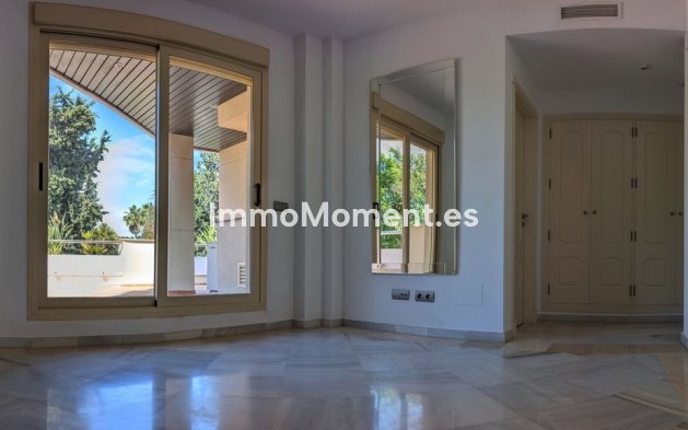 Resale - Apartment - Marbella - Aloha