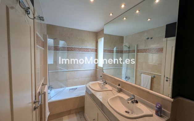 Resale - Apartment - Marbella - Aloha