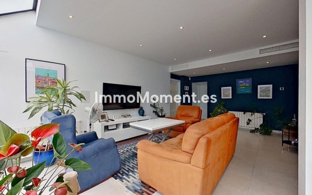 Bestaande woning - Vrijstaande villa - Binnenland  - Alhaurín de la Torre