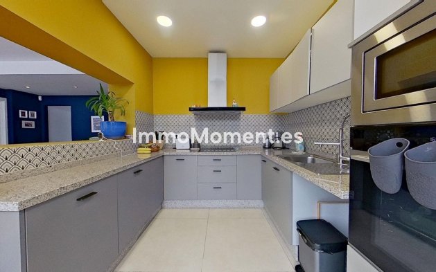 Bestaande woning - Vrijstaande villa - Binnenland  - Alhaurín de la Torre