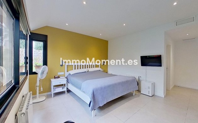 Bestaande woning - Vrijstaande villa - Binnenland  - Alhaurín de la Torre