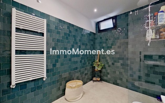 Bestaande woning - Vrijstaande villa - Binnenland  - Alhaurín de la Torre