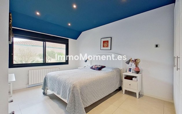 Bestaande woning - Vrijstaande villa - Binnenland  - Alhaurín de la Torre