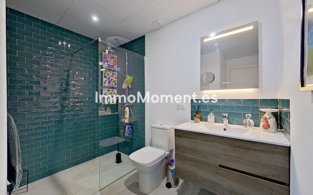 Bestaande woning - Vrijstaande villa - Binnenland  - Alhaurín de la Torre