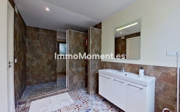 Bestaande woning - Vrijstaande villa - Binnenland  - Alhaurín de la Torre