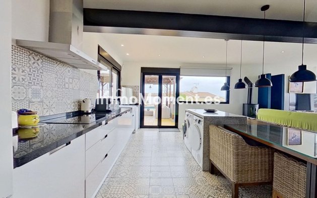 Bestaande woning - Vrijstaande villa - Binnenland  - Alhaurín de la Torre