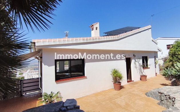 Bestaande woning - Vrijstaande villa - Binnenland  - Alhaurín de la Torre