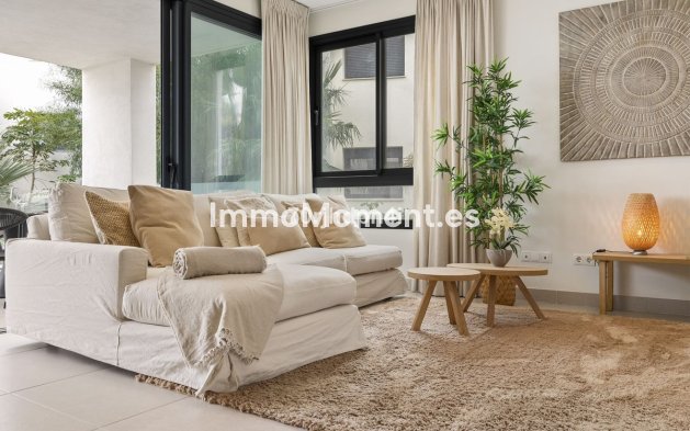 Resale - Apartment - Estepona - Estepona Centro