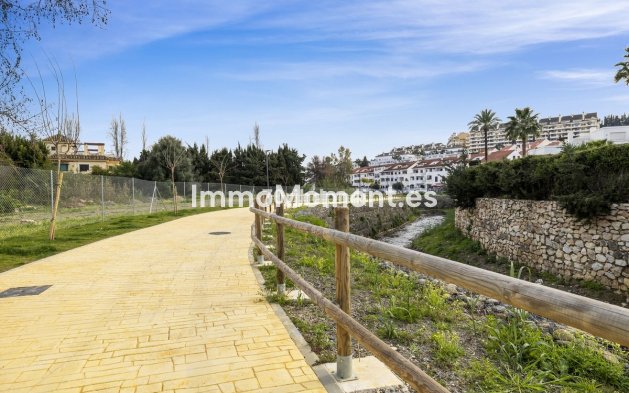 Resale - Apartment - Estepona - Estepona Centro