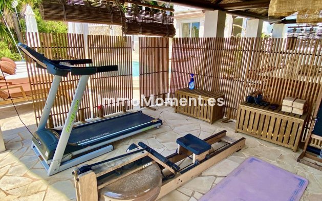 Resale - Detached villa - Estepona - El Padron