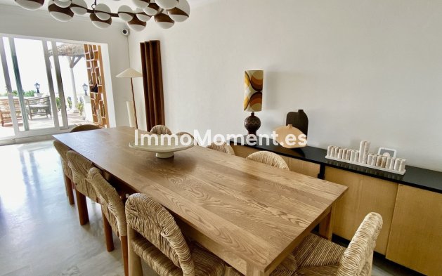 Resale - Detached villa - Estepona - El Padron