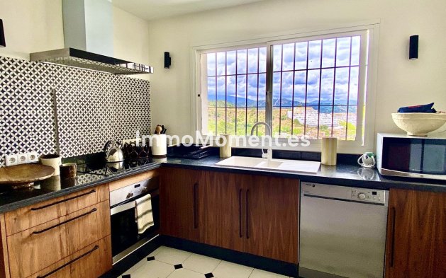 Resale - Detached villa - Estepona - El Padron