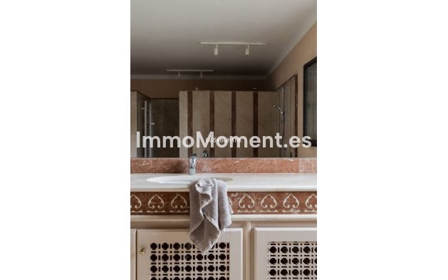 Resale - Detached villa - Inland  - Alhaurín el Grande Centro
