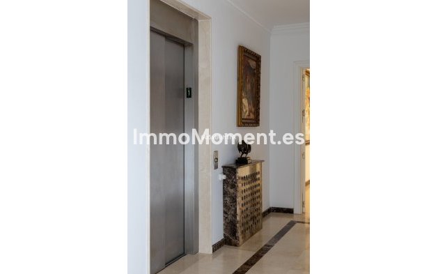 Resale - Detached villa - Inland  - Alhaurín el Grande Centro
