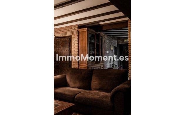 Resale - Detached villa - Inland  - Alhaurín el Grande Centro